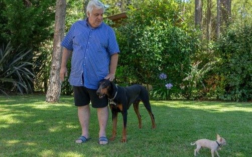 Buscan a Samid, quien dijo estar "en un campo muy grande al que es muy difícil entrar"