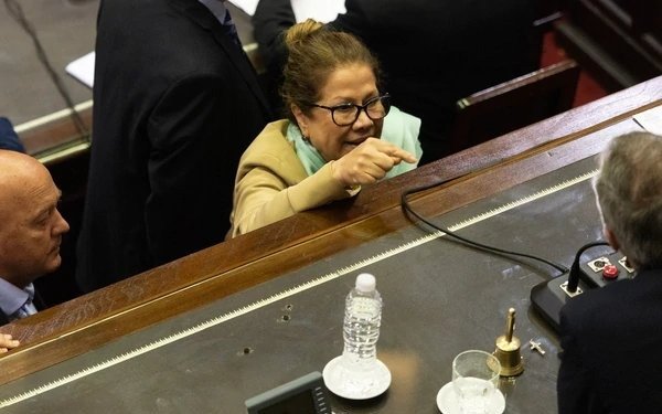 Camaño: "No podemos seguir sin trabajar, no podemos seguir cobrando lo que cobramos"