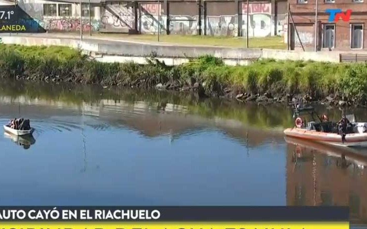 Hallan muerto al nene que era buscado en el Riachuelo tras un accidente