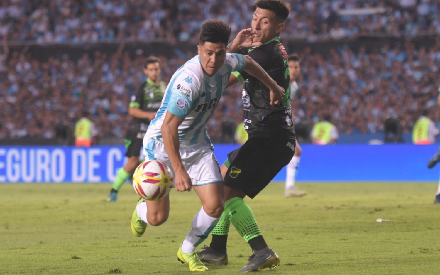 Racing festejó el título con un empate ante Defensa y Justicia