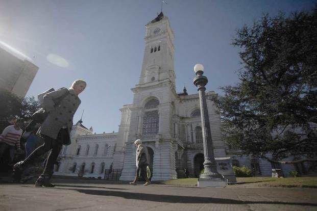 La Comuna reúne a los gremios de los municipales para discutir salarios