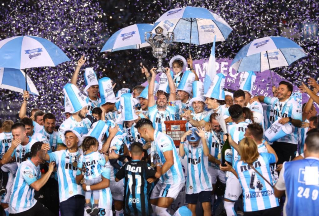 La fiesta del Racing campeón incluyó el empate con Defensa