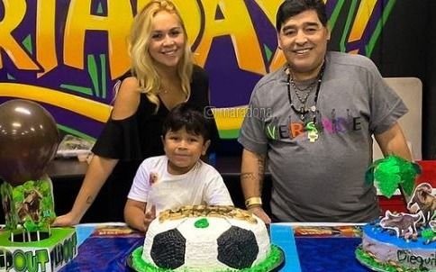 ¿Hay equipo de 11 en la familia de Maradona? Afirman que Verónica Ojeda estaría embarazada