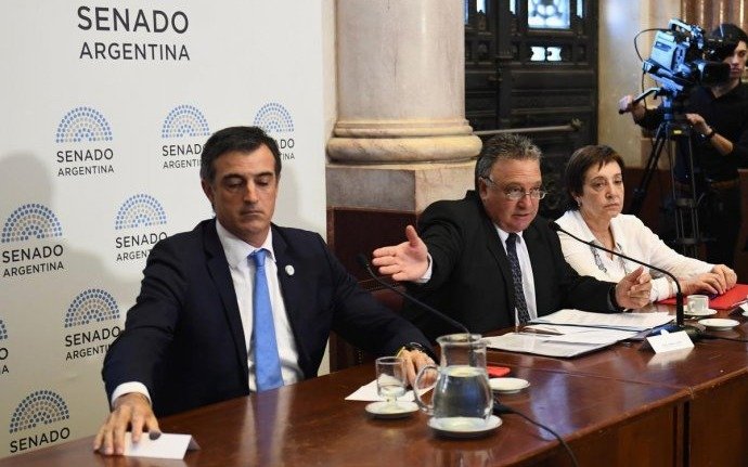 Fracasó la audiencia para debatir el blanqueo laboral en el Senado