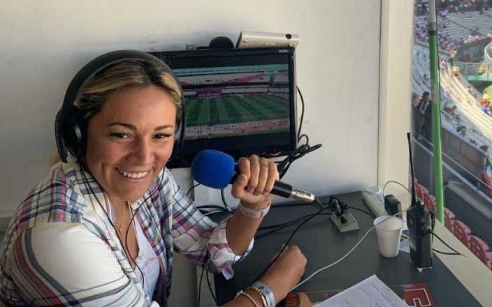 Rocío Oliva escribe sobre fútbol y comenta por radio: "Con Diego aprendí mucho"