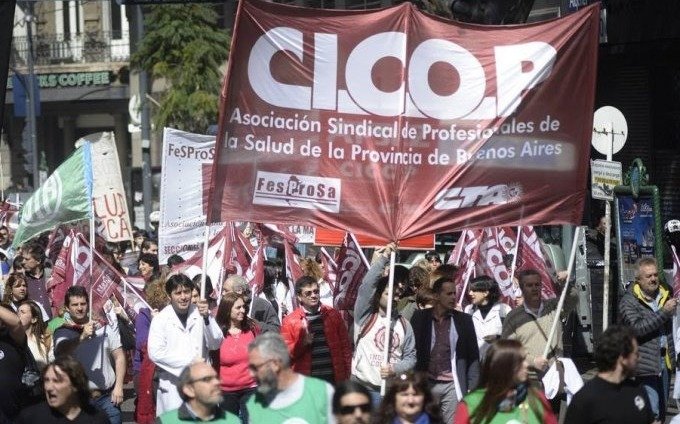 Médicos bonaerenses se reunirán para tratar un aumento en los aportes a la Caja