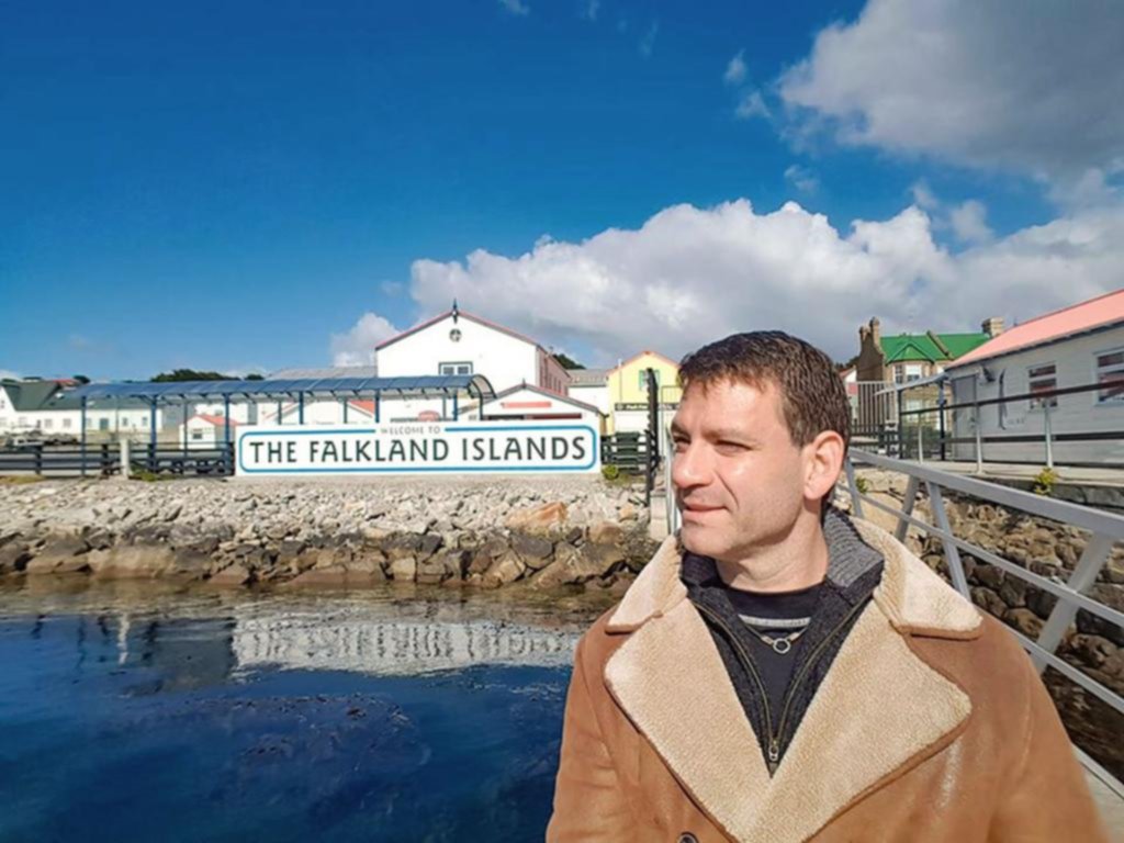 Un argentino fue multado en Malvinas por llevarse una bala