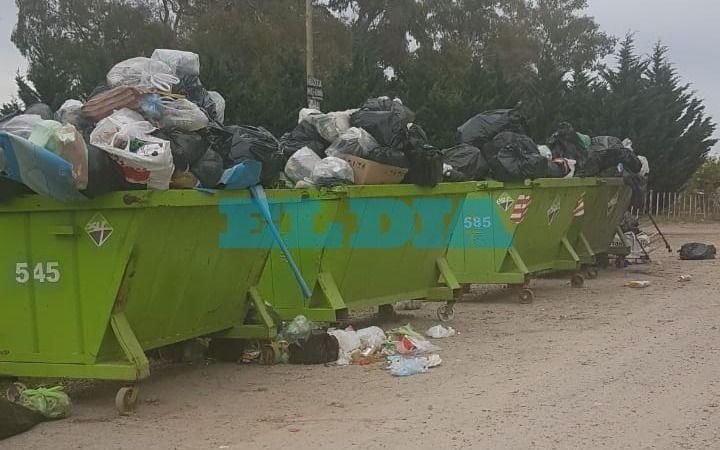 Imponente cordón de basura en El Rincón