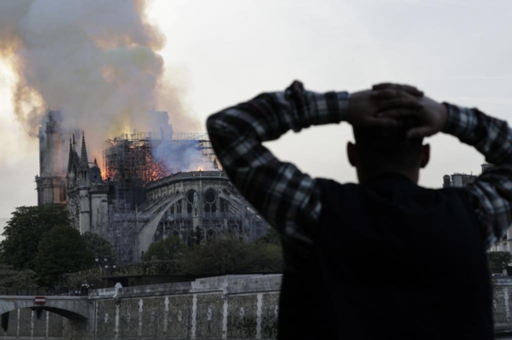 “El jorobado de Notre Dame”, la obra maestra de Víctor Hugo que logró salvar la Catedral