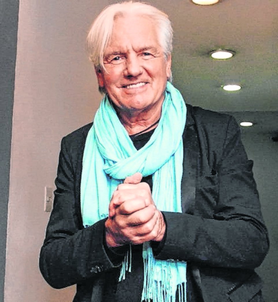 Sergio Denis “estable” y con asistencia respiratoria