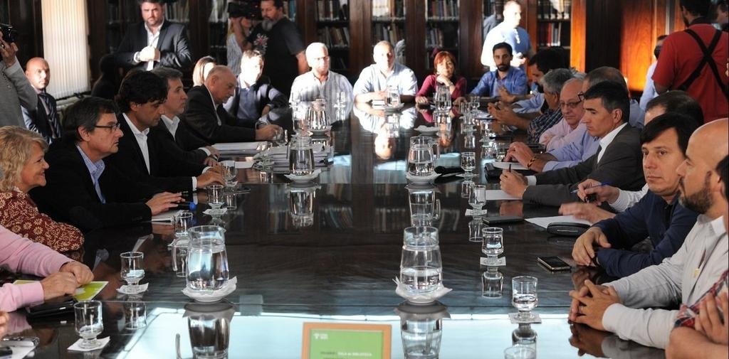 Tras el cierre docente, los estatales buscan ajuste trimestral de salarios por inflación
