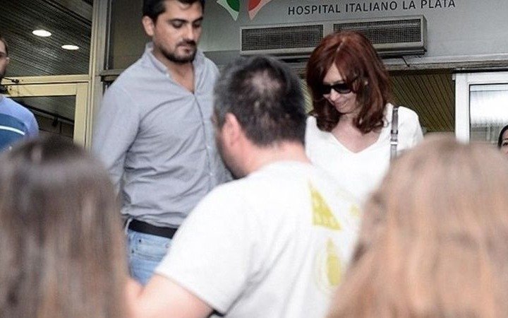 Tras el fallecimiento de su madre, Cristina llegó a Cuba para ver a su hija Florencia