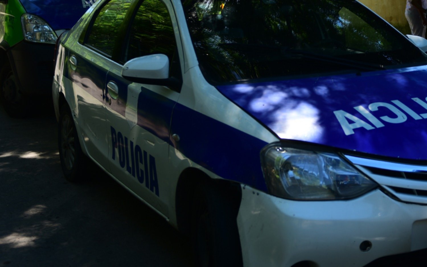 Terror a mano armada en una casa de 138 y 7: escaparon con plata