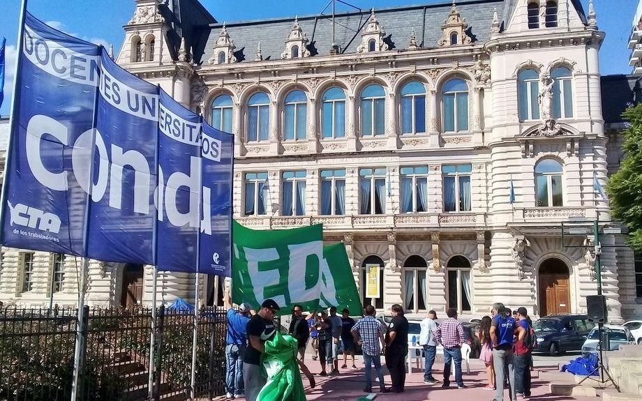 La paritaria universitaria se posterga hasta el viernes próximo