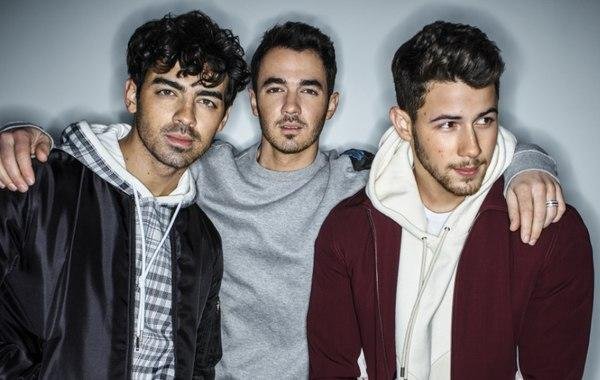 Jonas Brothers lanzará su primer disco en diez años