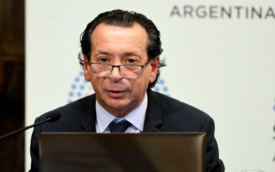 El ministro Sica asoció la volatilidad del tipo de cambio a la incertidumbre electoral