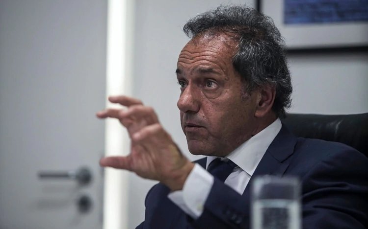 Para Scioli, a Cristina "algunos pibes le llenaban la cabeza en mi contra" 