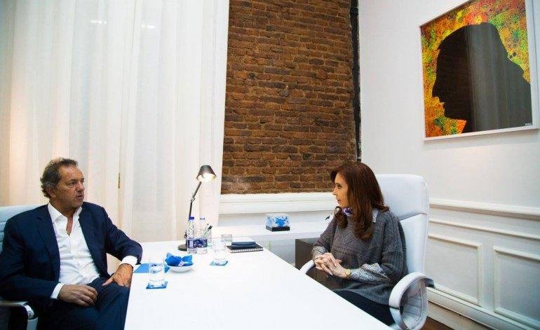 Scioli dijo que a Cristina “algunos pibes de La Cámpora le llenaban la cabeza”