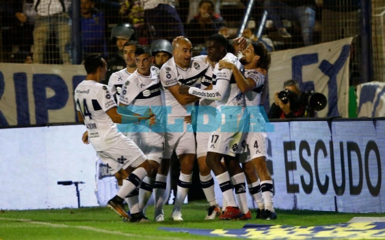 Copa de la Superliga: Gimnasia venció a Defensa y dio un gran paso para la clasificación