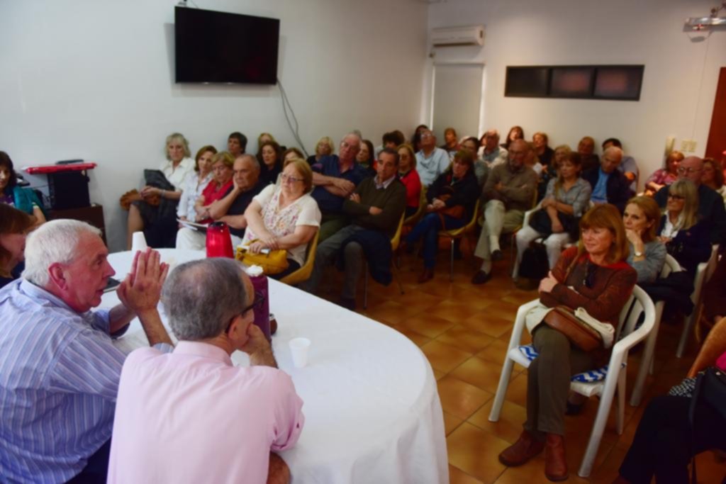 Crece el reclamo de los odontólogos jubilados para mejorar los haberes