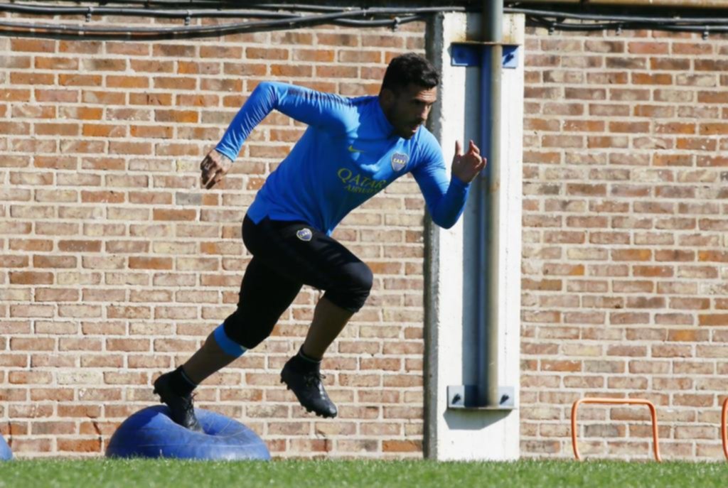 Tevez entrenó con normalidad y será titular ante Central