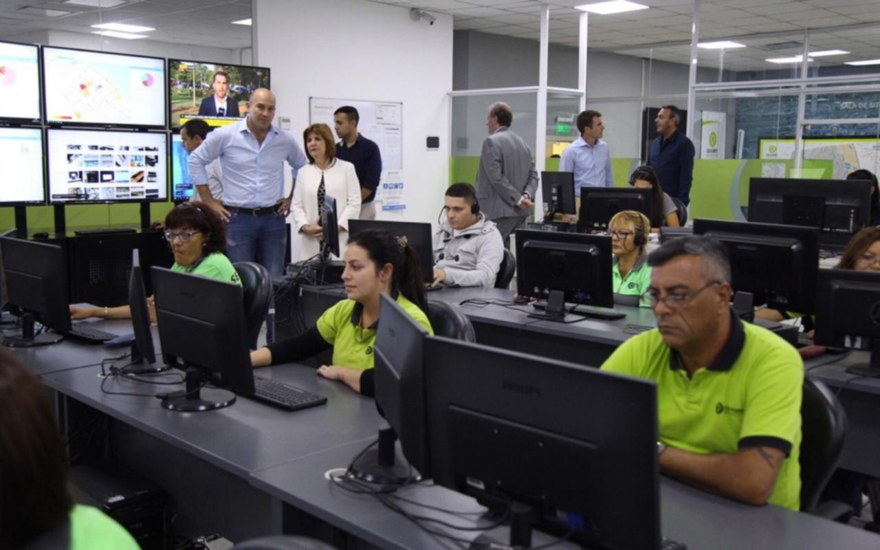 Patricia Bullrich en el Centro de Emergencias Quilmes