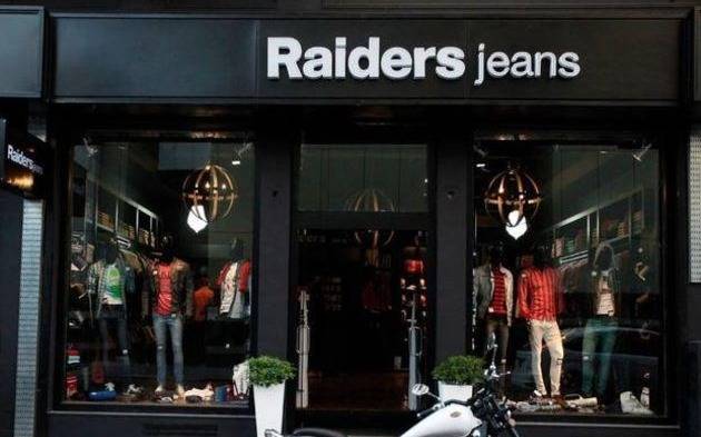 Raiders Jeans te espera este martes con la mayor calidad en zapatos, camperas y jeans