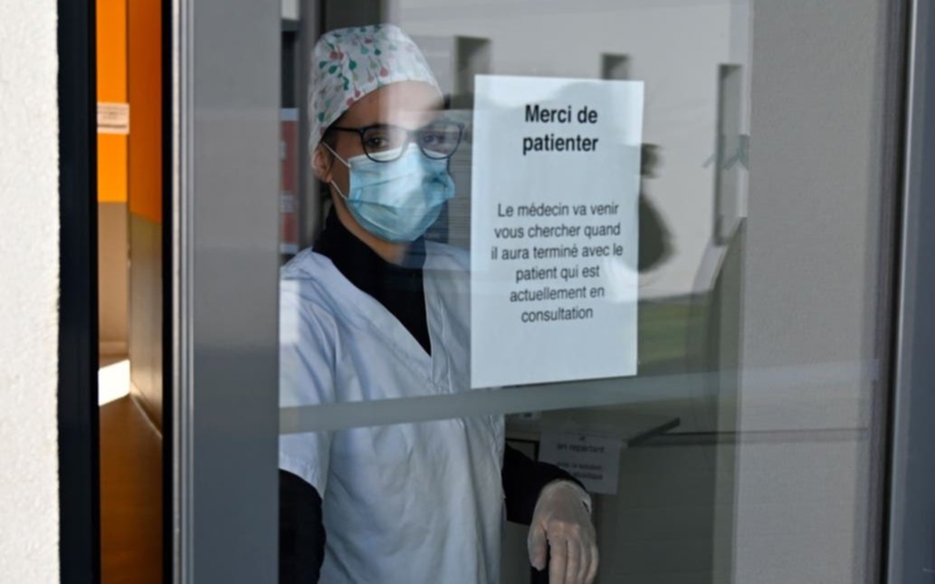 Francia reportó casi 500 muertos por coronavirus en las últimas 24 horas