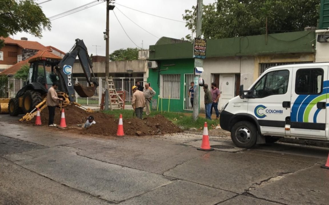 Inicia obra de tendido de red de agua potable en Villa Itatí