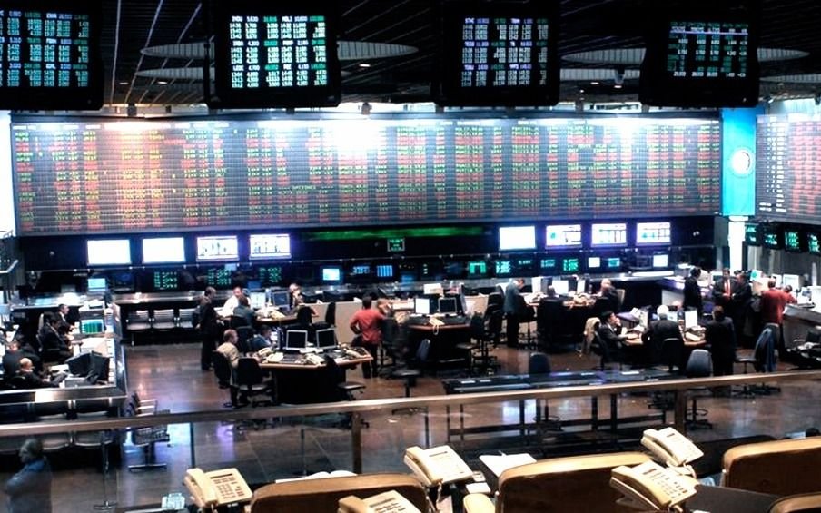 Los bonos argentinos cayeron más del 13% tras el anuncio de reperfilamiento de deuda
