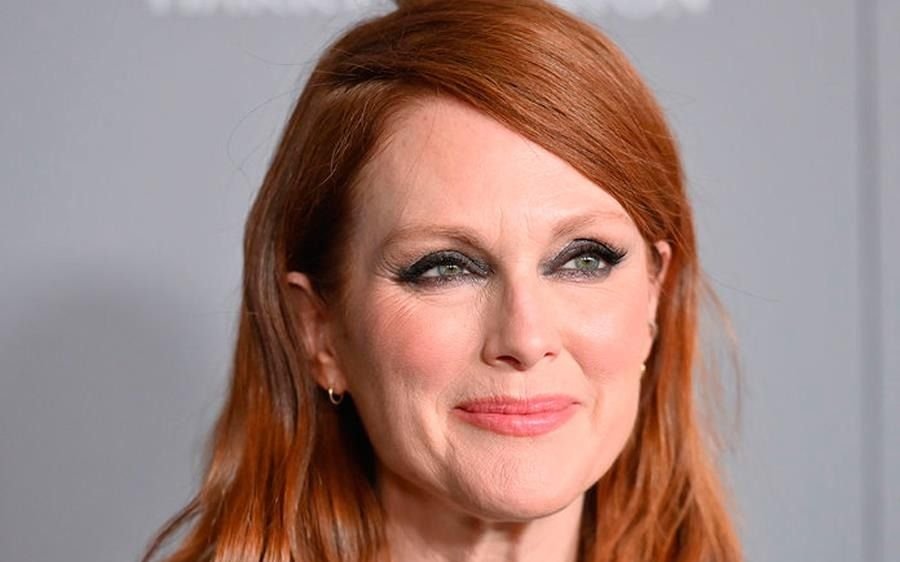 Julianne Moore protagonizará la ópera prima de Jesse Eisenberg como director