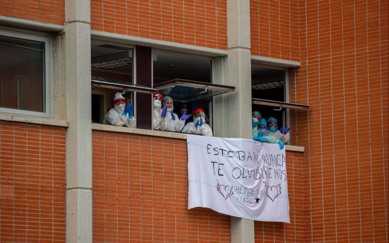 España suma 510 muertes en las últimas 24 horas, la menor cifra en 19 días