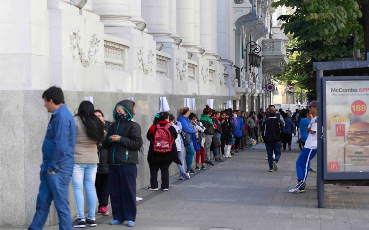 Postergan el pago del Ingreso Familiar de Emergencia