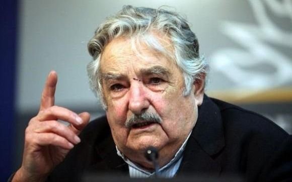 Pepe Mujica: "Si le pido a los otros que pongan y yo no pongo, es un poco careta ¿verdad?"