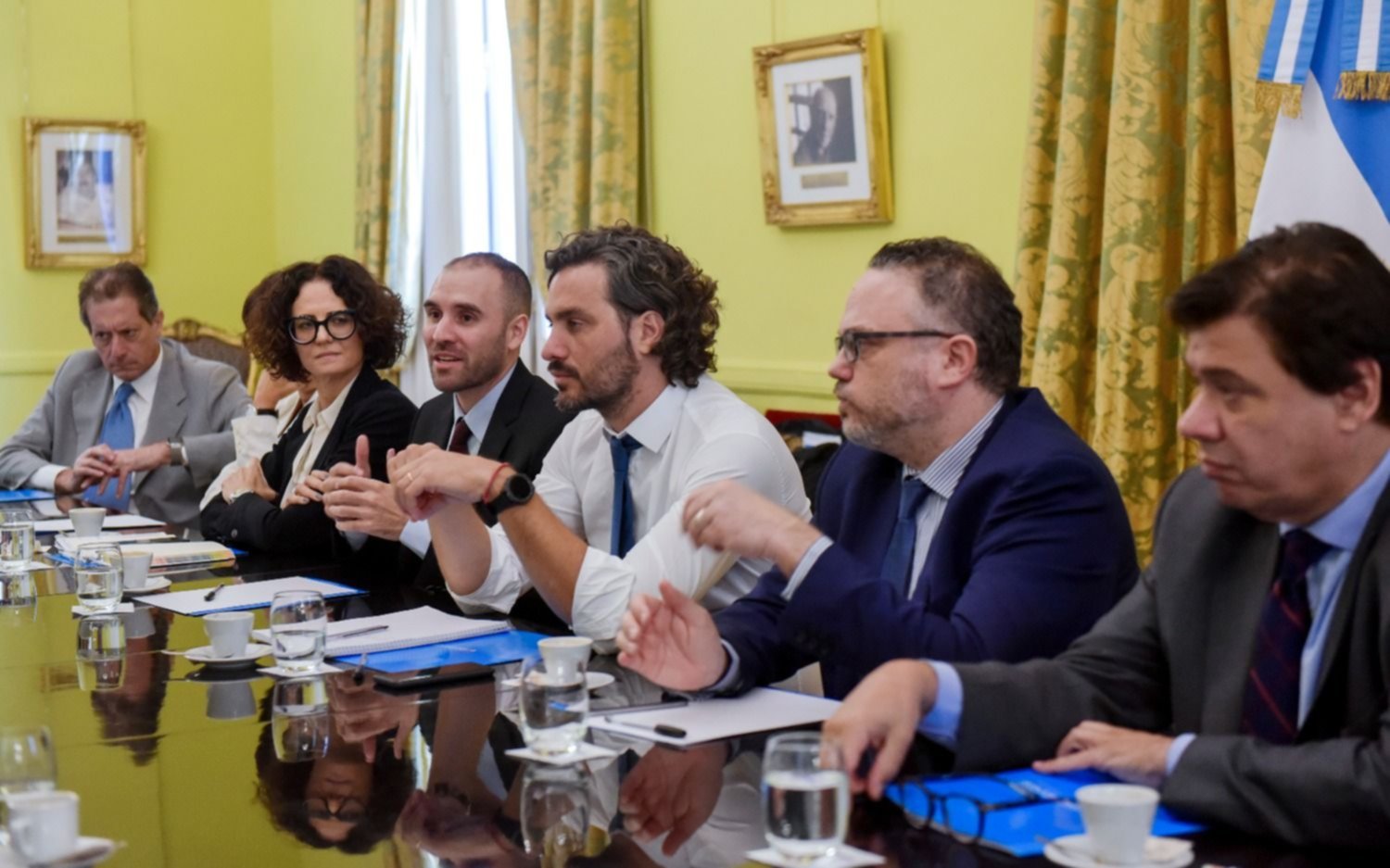 El Gobierno anunció que pagará una parte de los salarios del sector privado