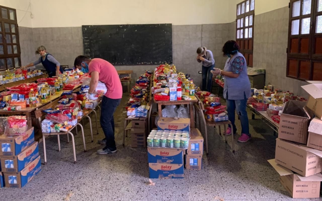 Para Asegurar La Alimentación De Los Chicos 64 Mil Familias Recibieron Bolsones De Alimentos 5534