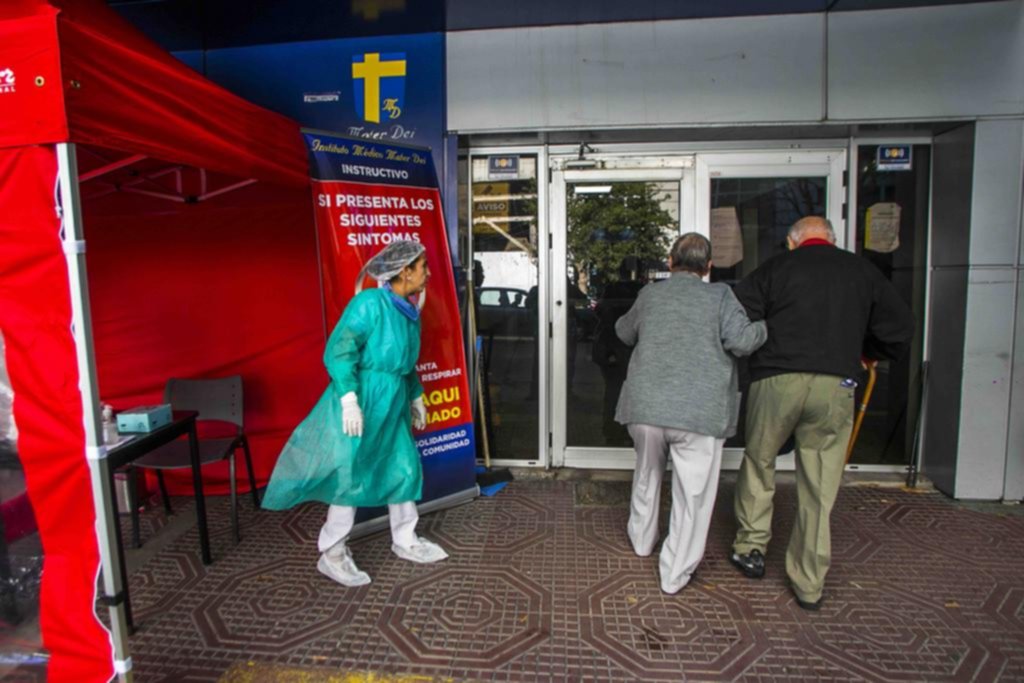 Las visitas a pacientes internados están muy restringidas en los centros de salud