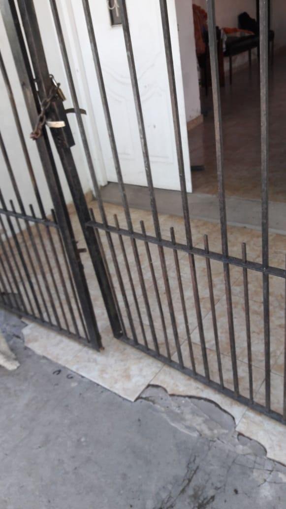 Los dueños salieron y entraron ladrones: se llevaron un tv y ropa