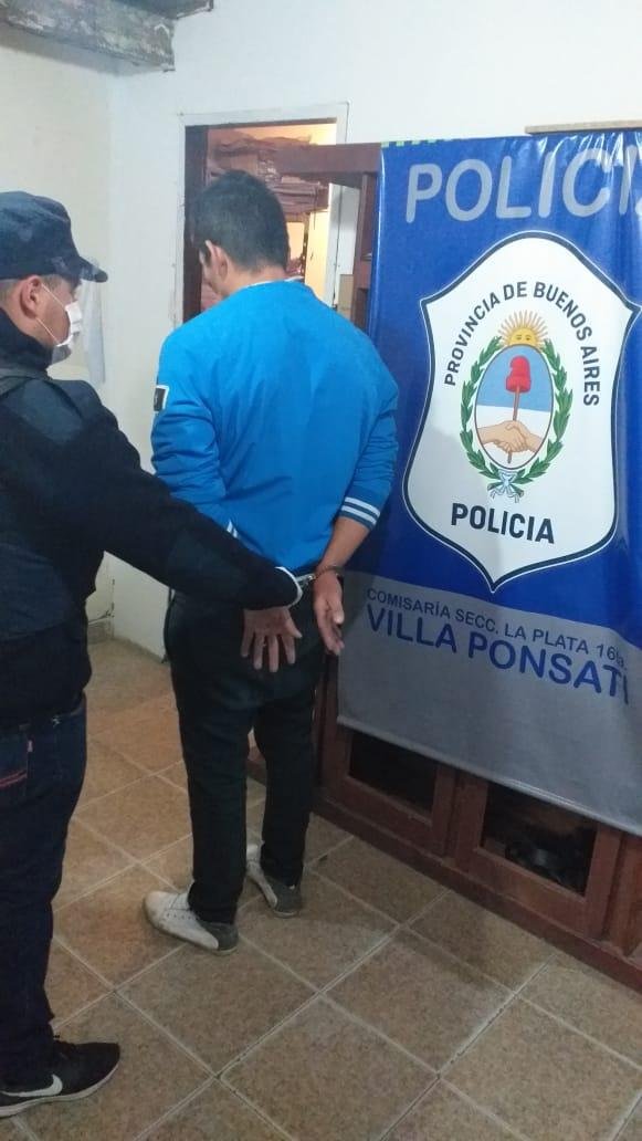 La jubilada apuñalada en un asalto sigue grave y detuvieron a un vecino