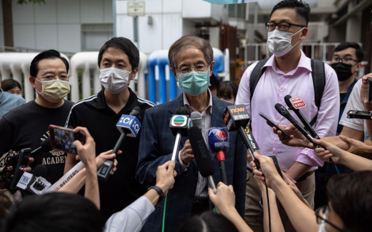 En Hong Kong, detienen a 14 activistas del movimiento prodemocrático
