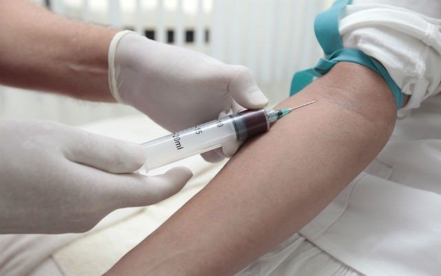 El plasma de pacientes recuperados se comenzará a aplicar en 8 centros de salud del AMBA