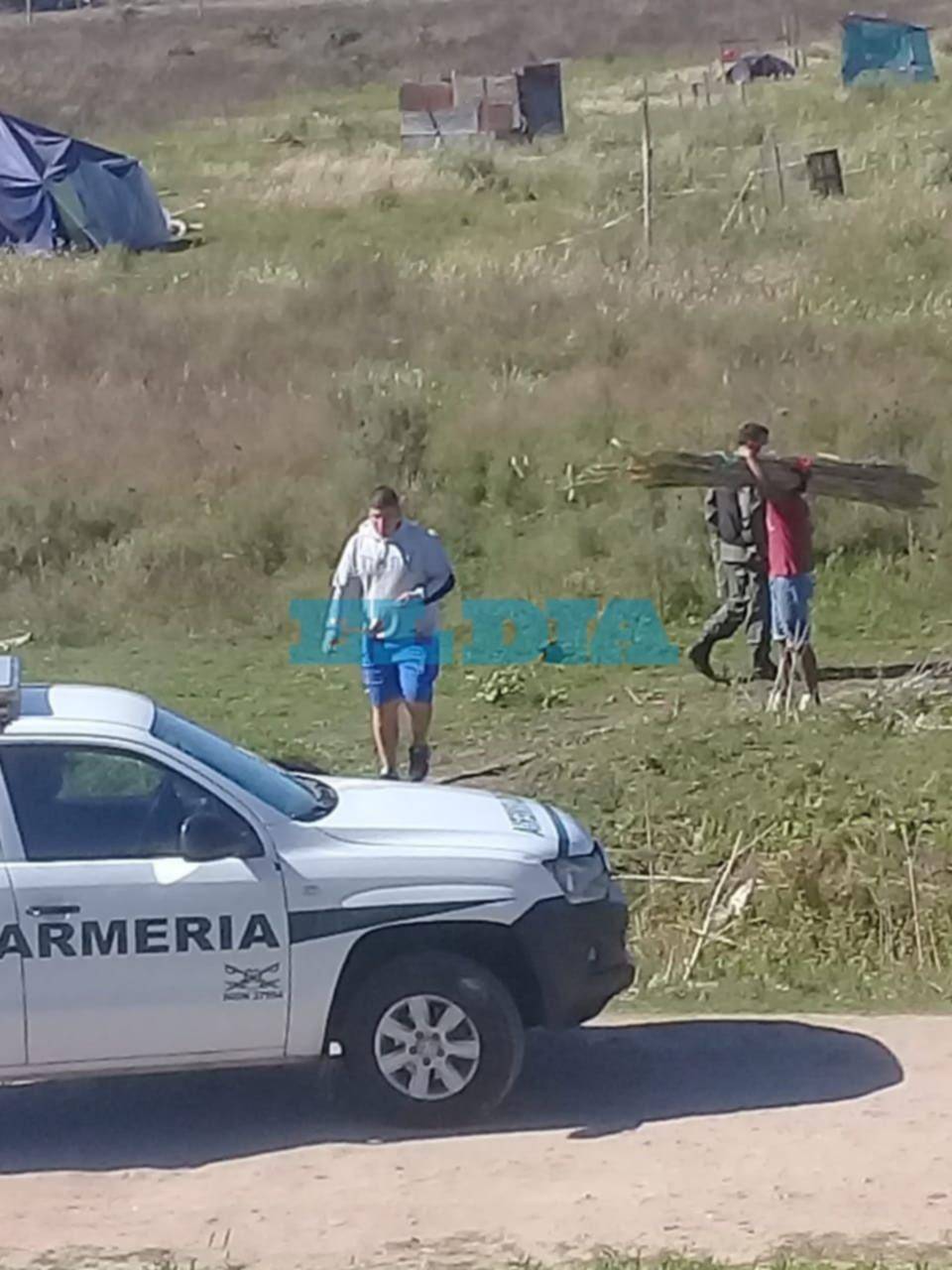Preocupación en Los Hornos: vecinos denuncian un intento de usurpación 