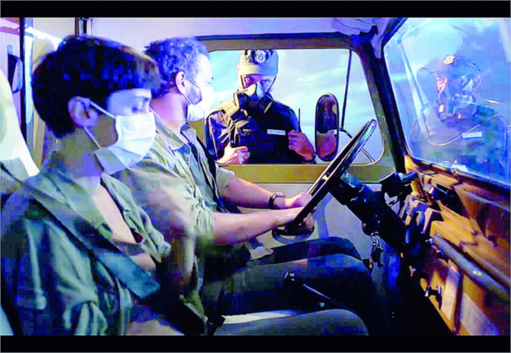 “Tóxico”: una “road movie” apocalíptica que anticipó las escenas de nuestra pandemia