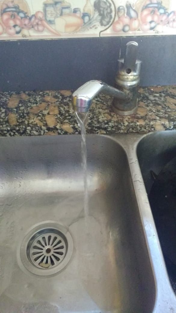 Quejas por falta de presión de agua en Ensenada