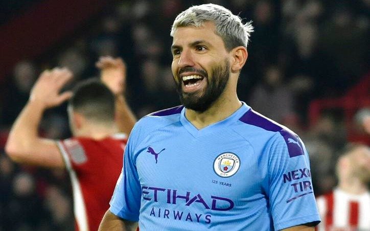 El Kun Agüero maestro de español por TV en Gran Bretaña
