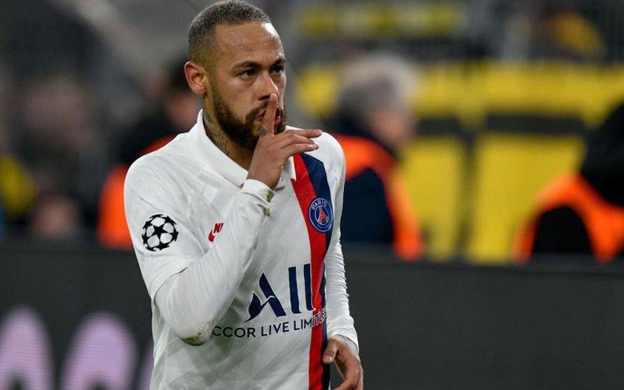 Neymar: dicen que aceptaría bajarse el sueldo a la mitad para jugar en Barcelona