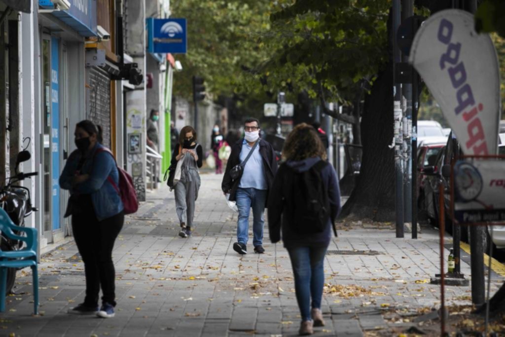 Más gente elude la cuarentena: 6.500 sanciones por incumplirla