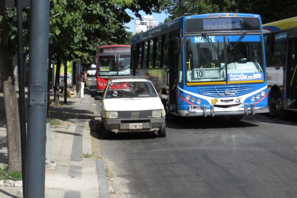 Empresas reclaman el pago de subsidios y pararía el transporte