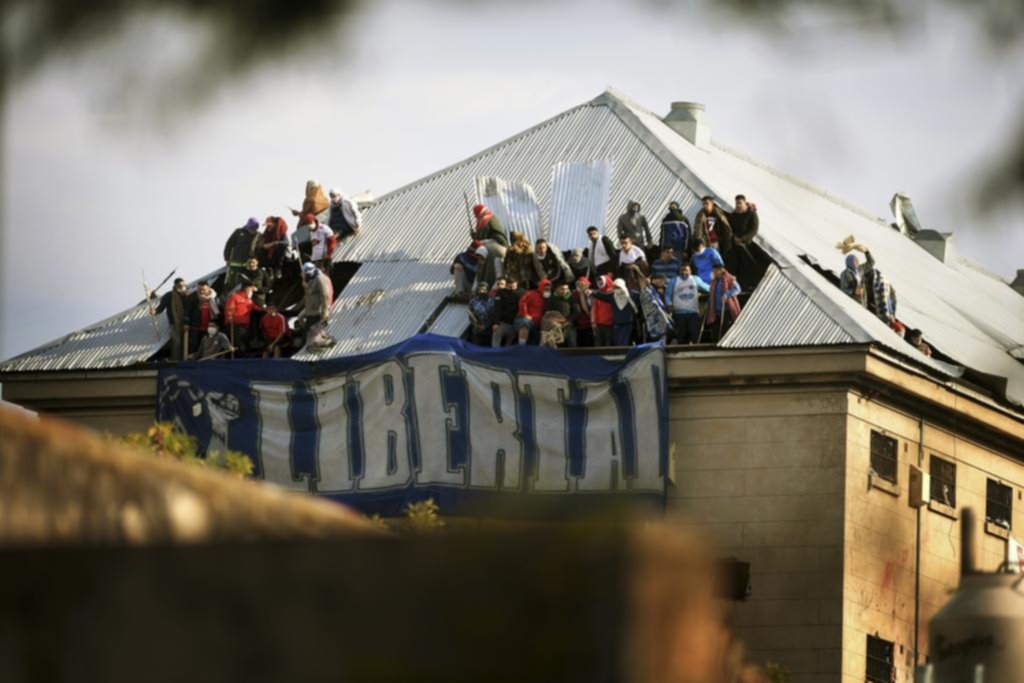 En la mesa de diálogo de Devoto se destaca un famoso asesino serial