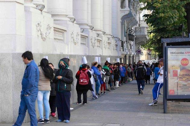 Los bancos siguen con la atención a sus clientes con turnos previos